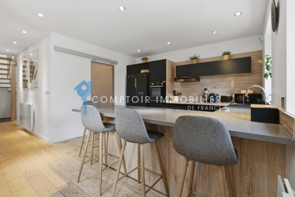 Maison 5 pièce(s) 3 chambre(s) 151 m²