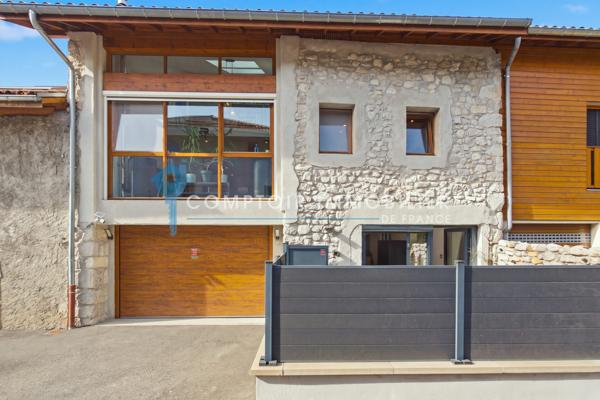 Maison 5 pièce(s) 3 chambre(s) 151 m²