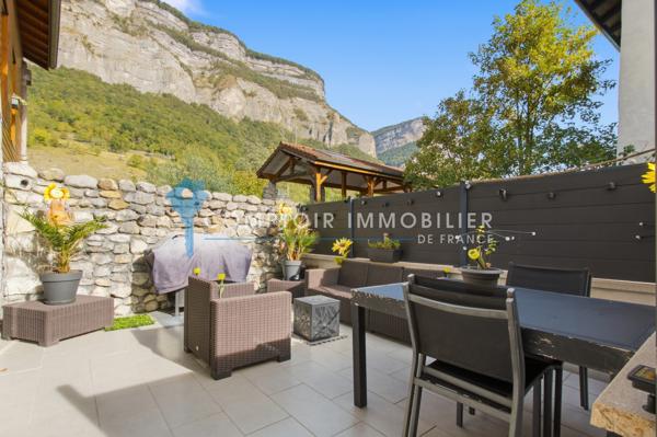Maison 5 pièce(s) 3 chambre(s) 151 m²