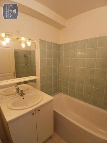 Appartement à louer 2 pièces 43.84m² Gaillon (27600)