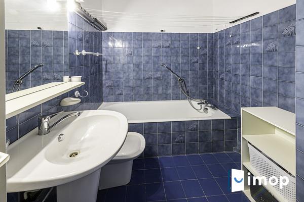 Appartement T3, quartier Riviera avec parking