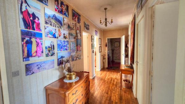 Maison  7 pièces 195m2