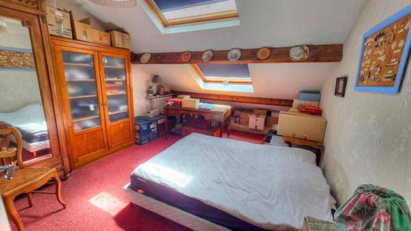 Maison  7 pièces 195m2