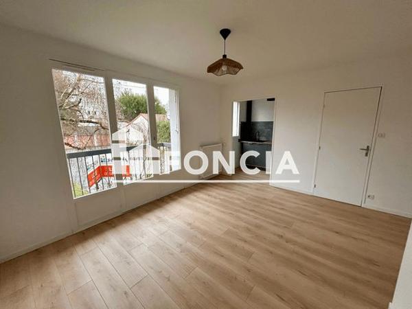 Location Studio 30 m² - 7-9 RUE BREMONTIER Limoges 87000