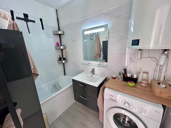 Appartement à FREJUS, 83600 - 2 pièces 32m²