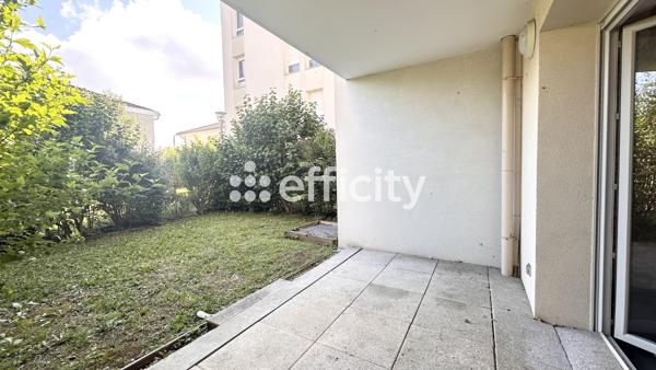 Appartement
         4 pièces
        - 80 m² Exclusivité 220 000 € *