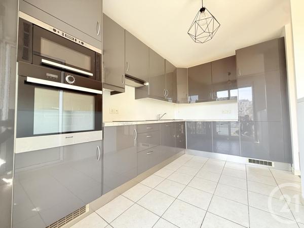 Appartement F4 à vendre  3 pièces - 84 m2 ST OUEN - 93