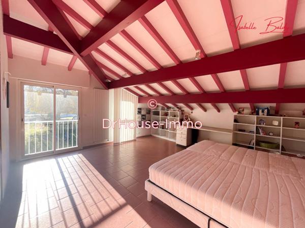 Maison à vendre 10 pièces de 242 m²