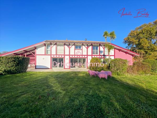 Maison à vendre 10 pièces de 242 m²