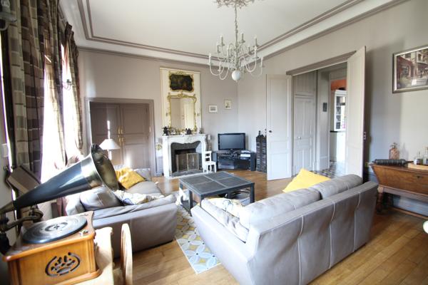 Bourbon-Lancy (71140) Maison de Maître Proche Centre ville