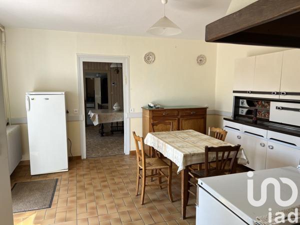 Maison de village 3 pièces de 74 m² à Molinet (03510)