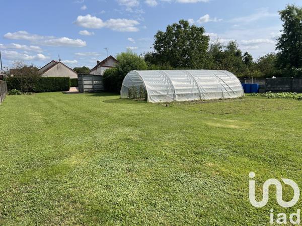 Maison de village 3 pièces de 74 m² à Molinet (03510)