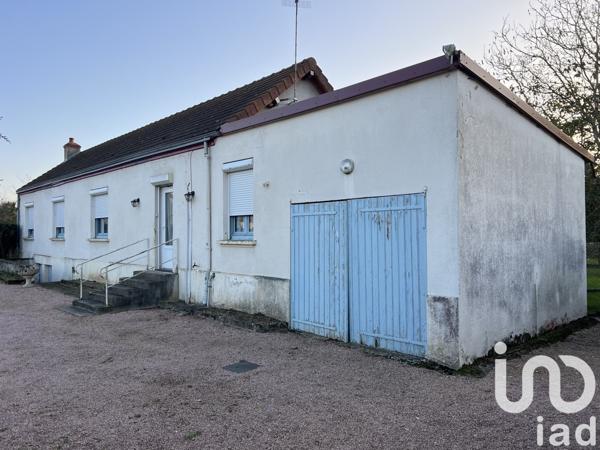 Maison de village 3 pièces de 74 m² à Molinet (03510)