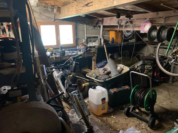 maison a vendre sur la commune des Eglisottes et chalaures avec son grand terrain constructible