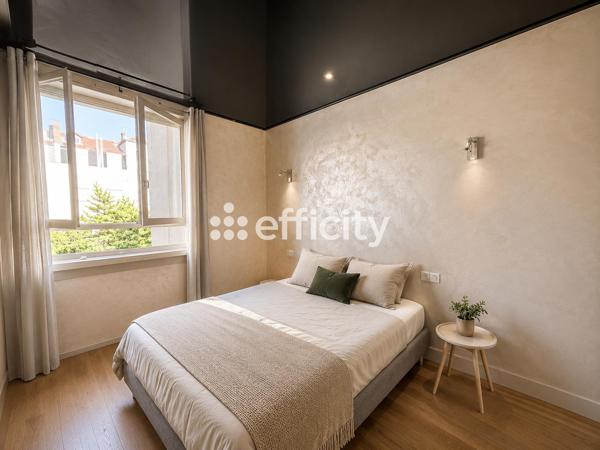 Appartement
         2 pièces
        - 44 m² 250 000 € *