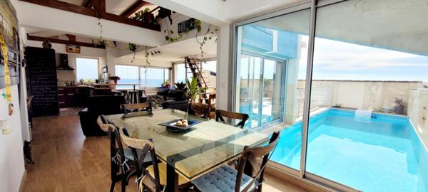 Duplex avec  Rooftop, piscine et  vue mer à Saint Pierre La Mer