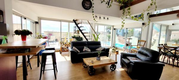 Duplex avec  Rooftop, piscine et  vue mer à Saint Pierre La Mer