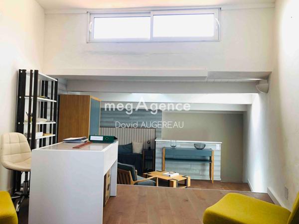 Local Commercial à L' ILE-D'YEU, 85350 - 4 pièces 103m²