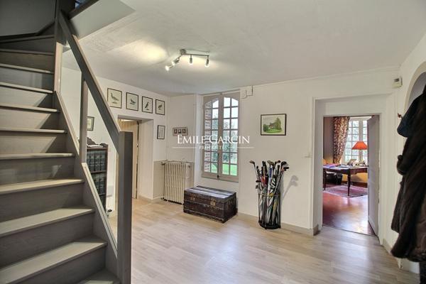 À vendre- Longère familiale - Bourgogne-Saint-Fargeau-89170- 8 ch et dépendance cadre exceptionnel  8900 m2
