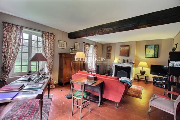 À vendre- Longère familiale - Bourgogne-Saint-Fargeau-89170- 8 ch et dépendance cadre exceptionnel  8900 m2