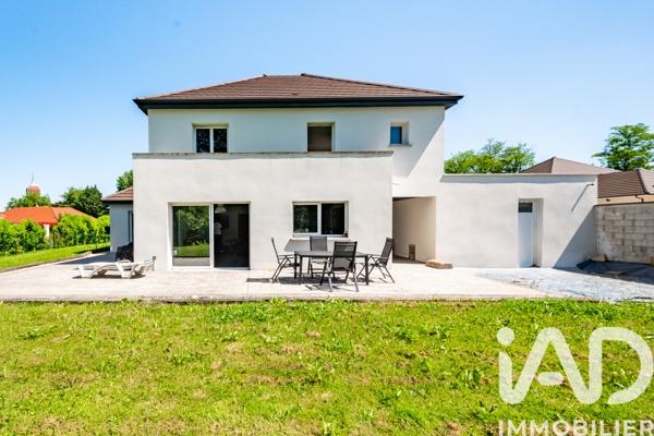 Maison à vendre 4 pièces 145 m² Baverans