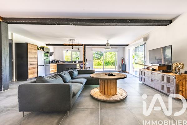 Maison à vendre 4 pièces 145 m² Baverans