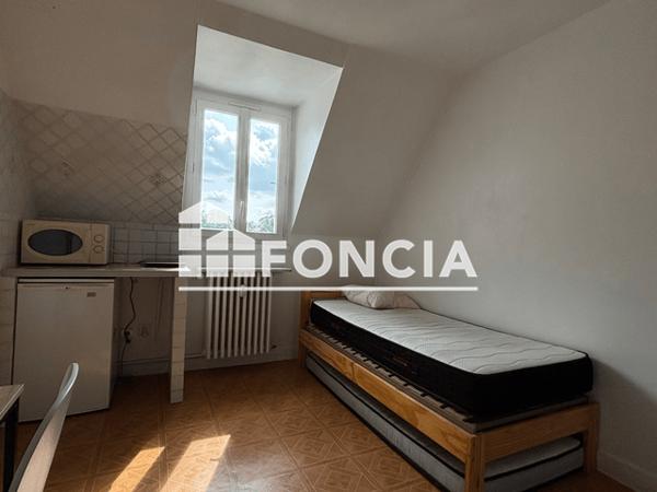 Location Studio 11.9 m² - 4 RUE DE LA BRECHE Chartres 28000