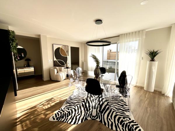 Appartement 102 m² rez de chaussée double garage terrasse