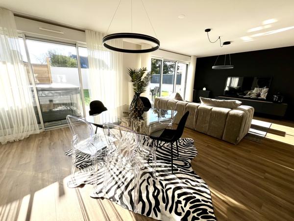 Appartement 102 m² rez de chaussée double garage terrasse