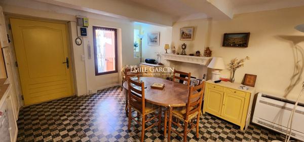 A vendre - Maison de village - Haute Provence - Pleine de charme avec jardin et garage