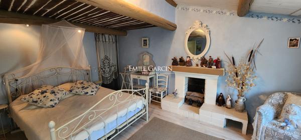 A vendre - Maison de village - Haute Provence - Pleine de charme avec jardin et garage