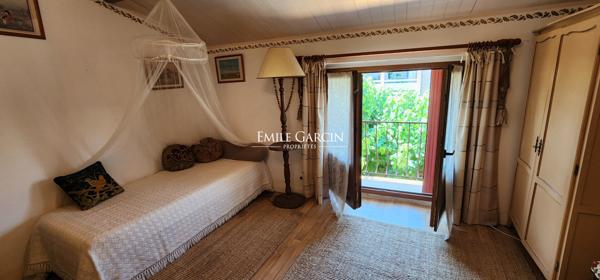 A vendre - Maison de village - Haute Provence - Pleine de charme avec jardin et garage
