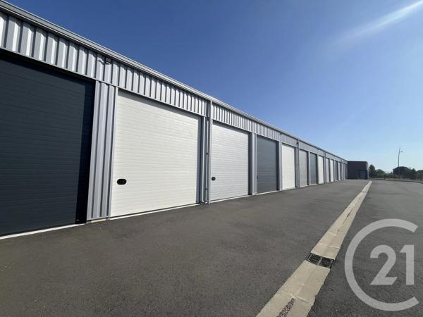 Parking à vendre  29,60 m 2   LE GUA  - 17