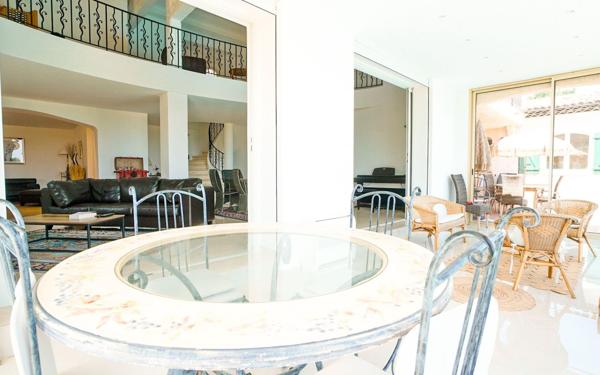 Maison à vendre    6 pièces • 270,15 m2 Vallauris