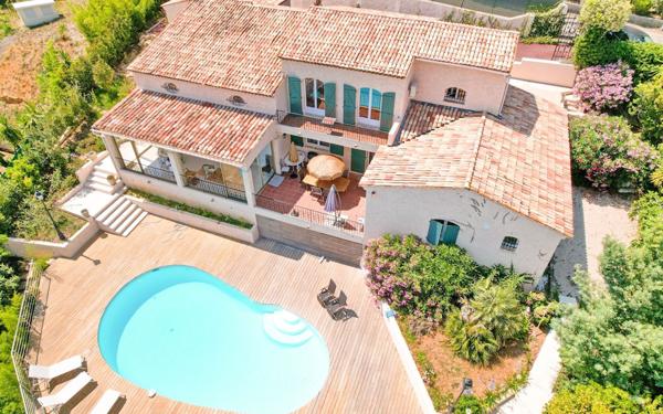 Maison à vendre    6 pièces • 270,15 m2 Vallauris