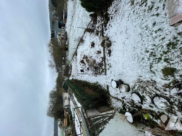 MAISON MITOYENNE DES DEUX COTES, A RENOVER, COMPRENANT