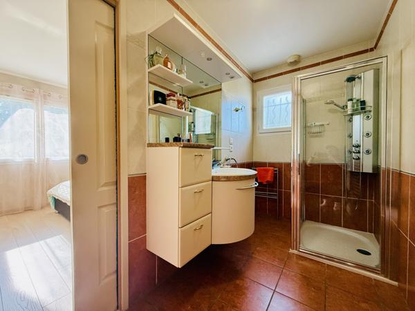 Etaux (74800) Villa de 202 m2 au coeur du village