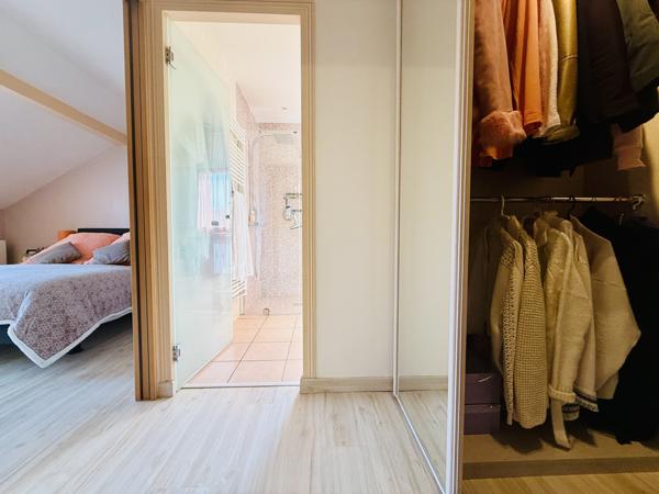 Etaux (74800) Villa de 202 m2 au coeur du village