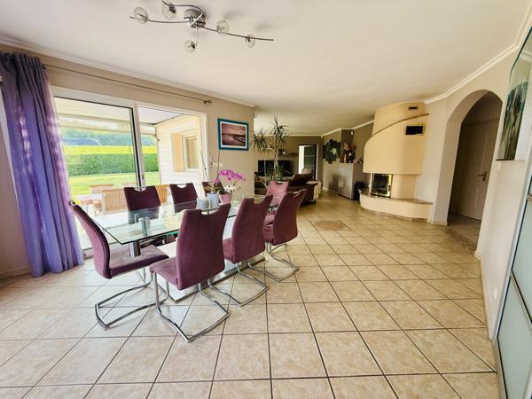 Etaux (74800) Villa de 202 m2 au coeur du village