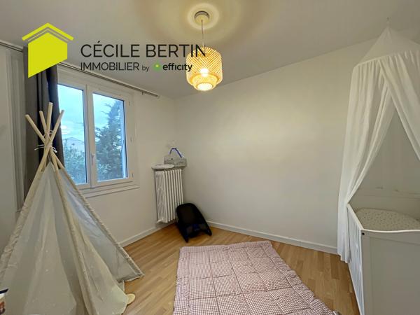 Maison
         4 pièces
        - 78 m² Exclusivité 219 000 € *