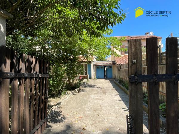 Maison
         4 pièces
        - 78 m² Exclusivité 219 000 € *