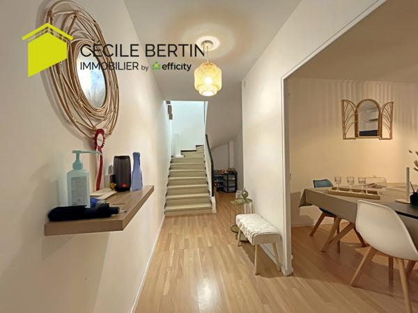Maison
         4 pièces
        - 78 m² Exclusivité 219 000 € *