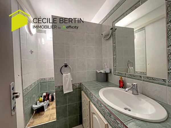 Maison
         4 pièces
        - 78 m² Exclusivité 219 000 € *
