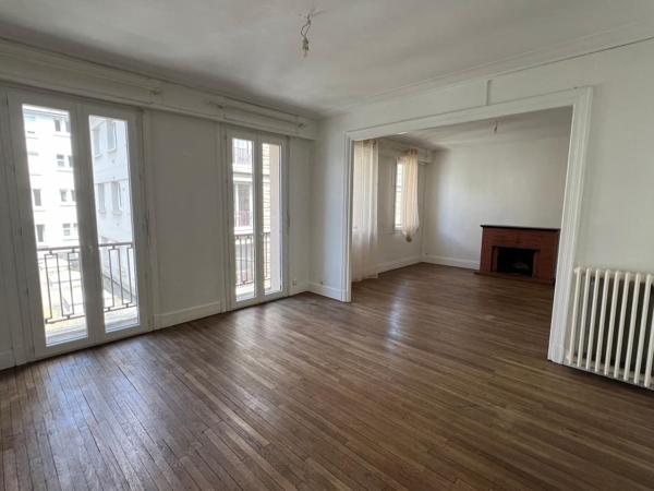 A LOUER : A Lorient - appartement en hyper-centre - 126m²