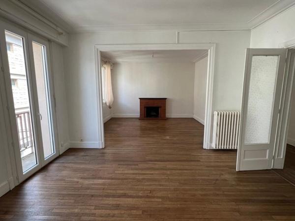 A LOUER : A Lorient - appartement en hyper-centre - 126m²
