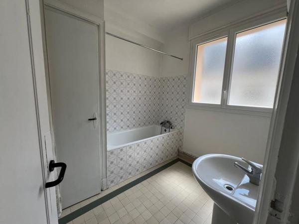 A LOUER : A Lorient - appartement en hyper-centre - 126m²
