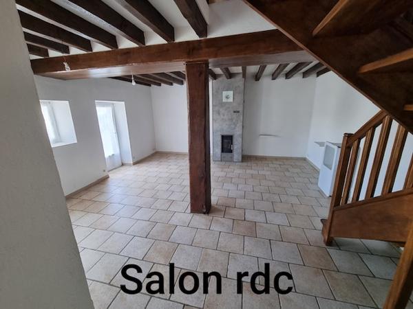 Brécy (18220) Maison de Type Longère 5 pièces sur Parcelle Arborés de 2400m2