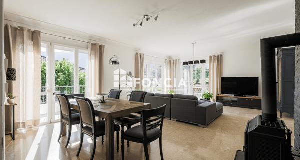 À vendre Maison 12 pièces 312 m² - ÉChirolles 38130