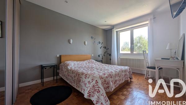 Maison à vendre 6 pièces 190 m² Sainte-Eulalie