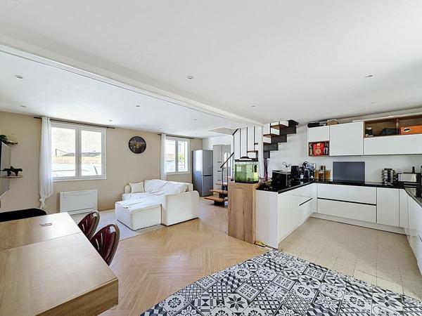 Maison 2 chambres centre ville Oissery